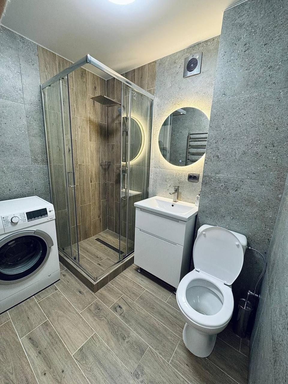 Двокімнатна Квартира На Корятовича, 2Б Berehove  Dış mekan fotoğraf